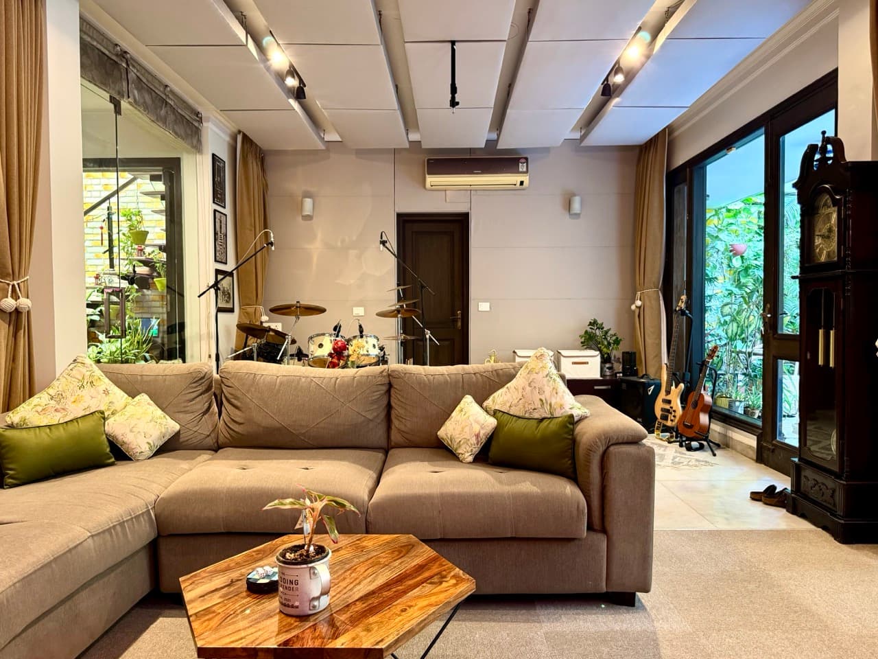 Earflower HQ - Image 3