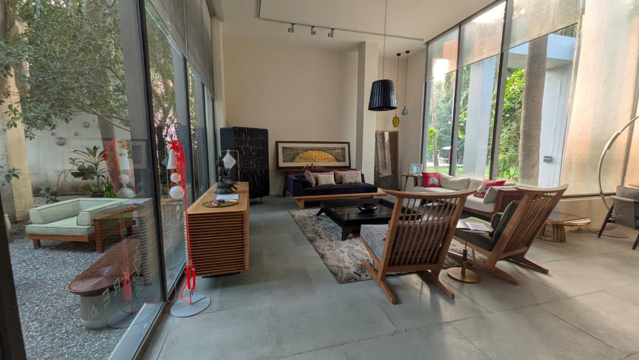 The Designer Lounge - Image 5
