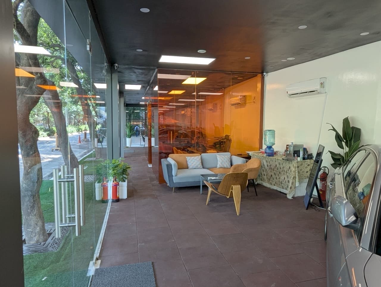 The Supercar Showroom - Image 5