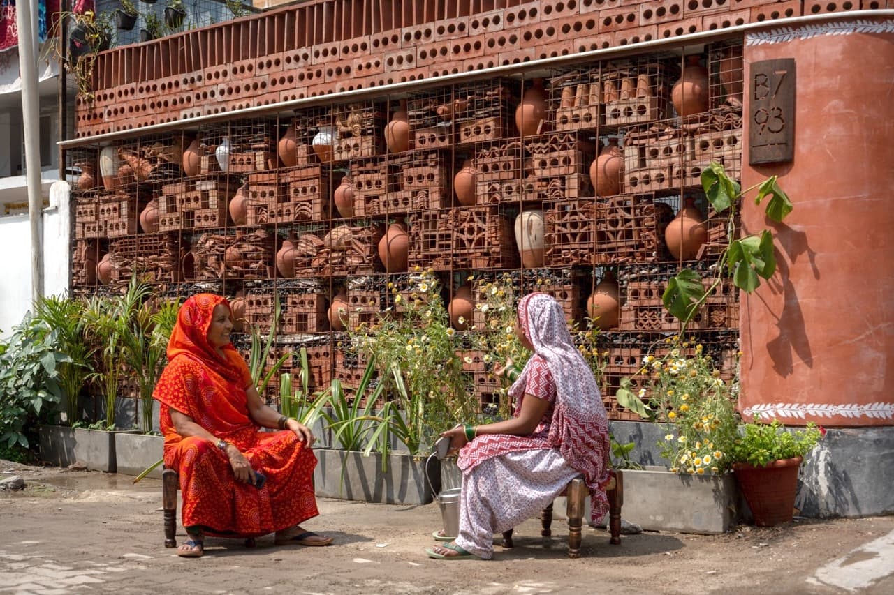 The Clay Wall House - Image 2