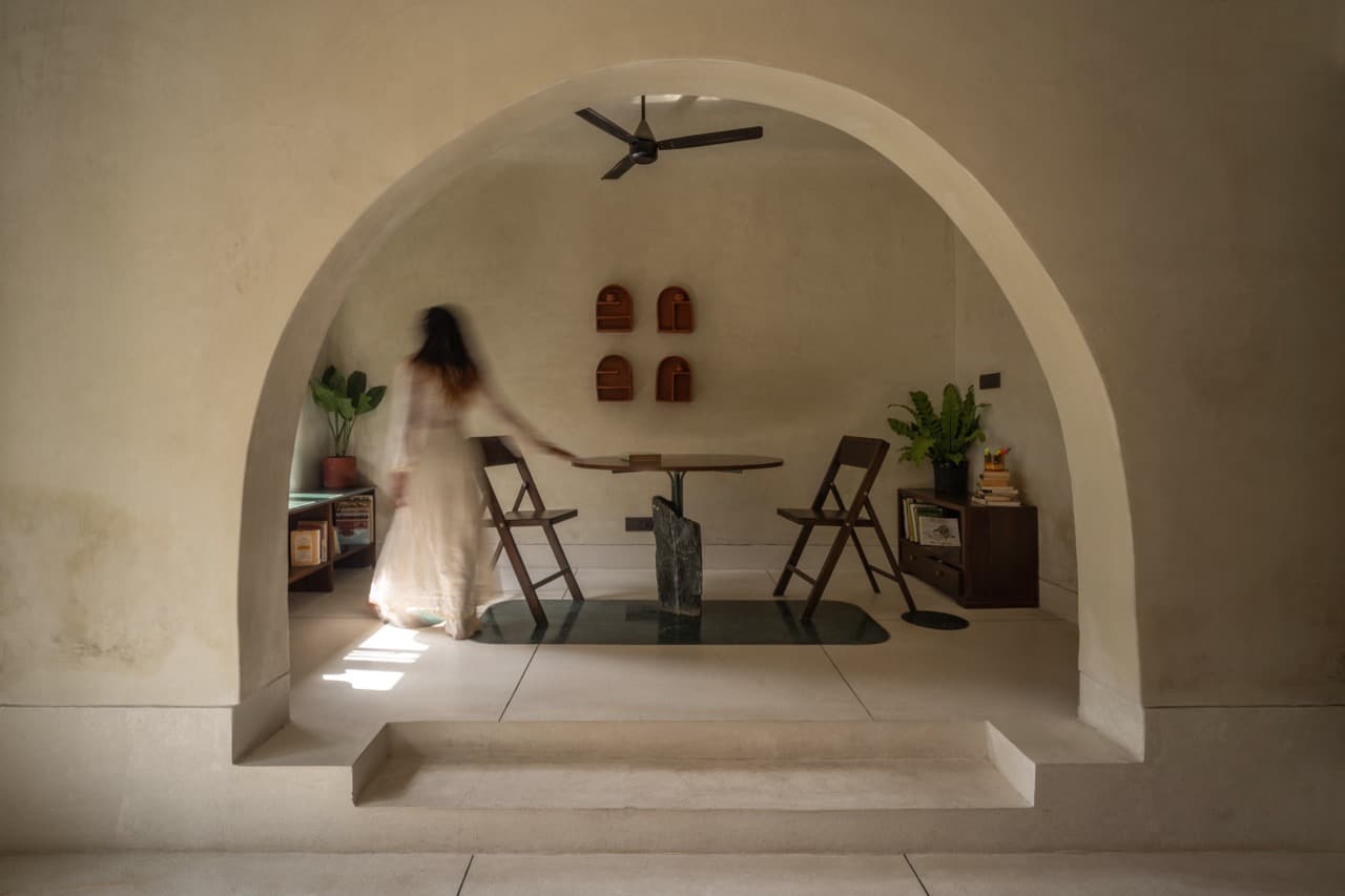 The Clay Wall House