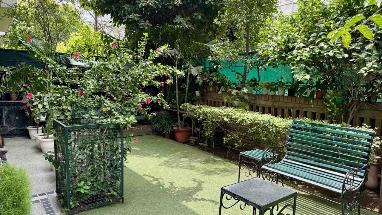 The Brickhouse Garden Nook - Image 3