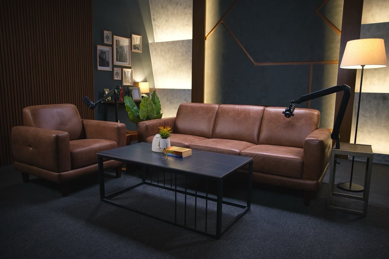 Podcast Studio - Image 2